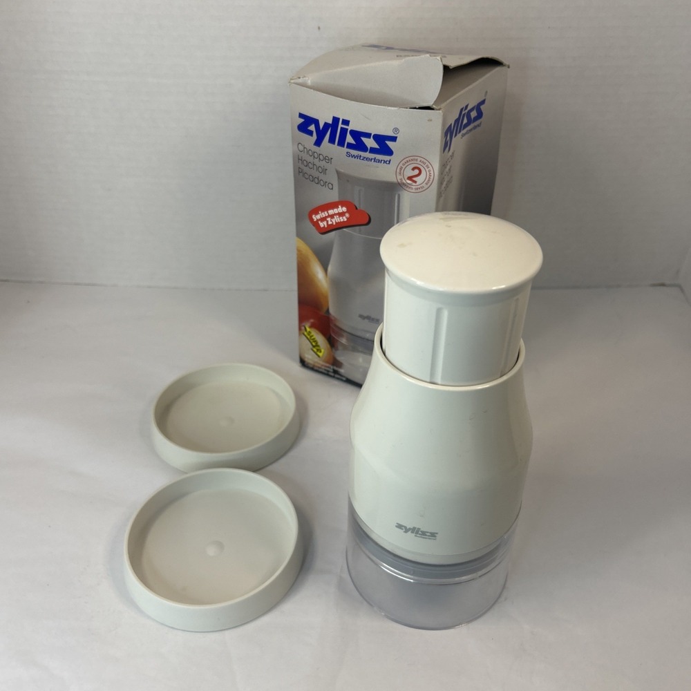 White Zyliss Push Function Food Chopper Rabid B-2 Made in Switzerland‎